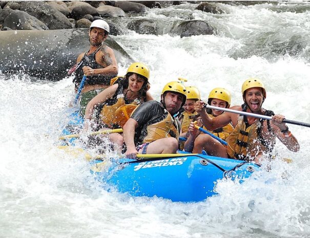 Rafting costa rica